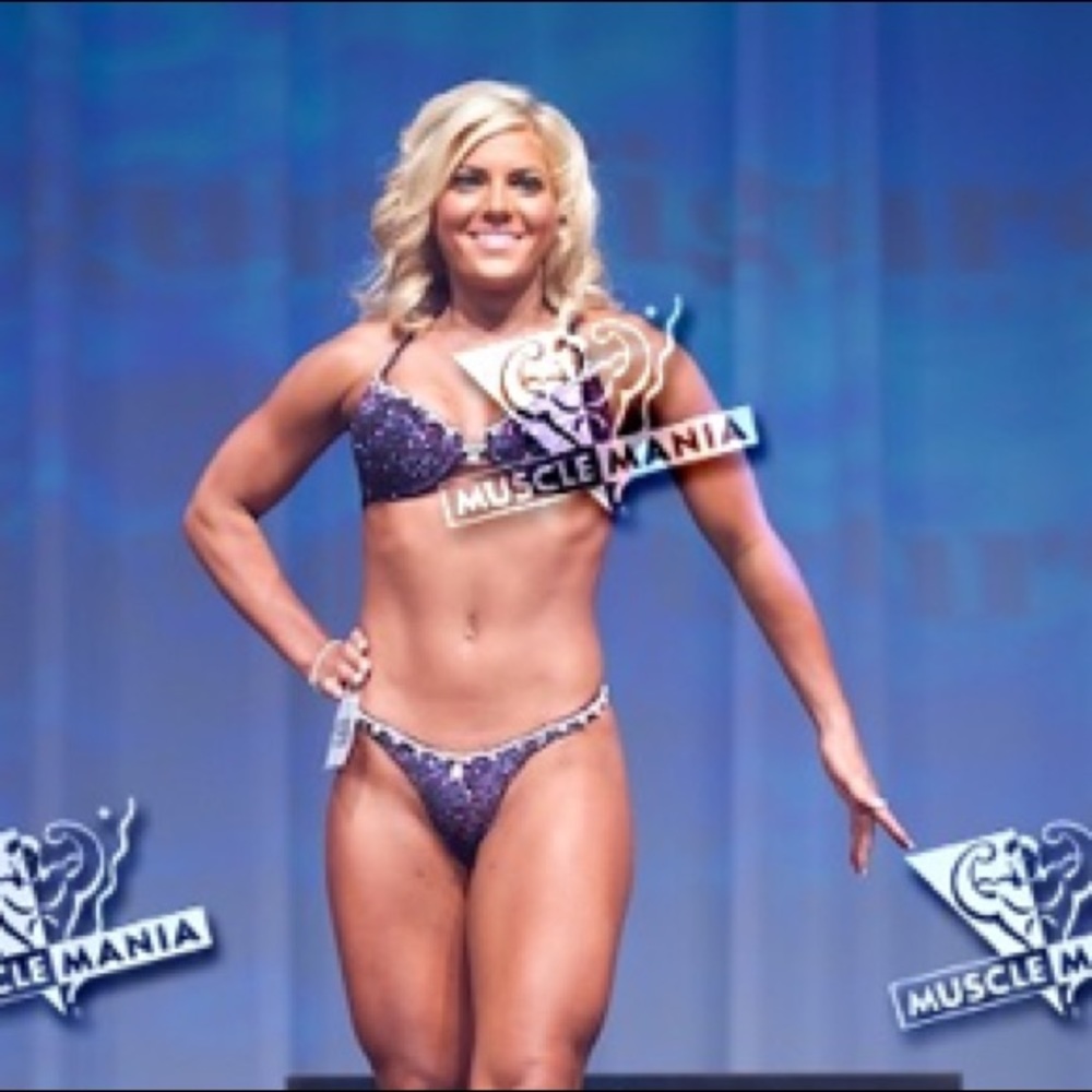 Figure competition suit